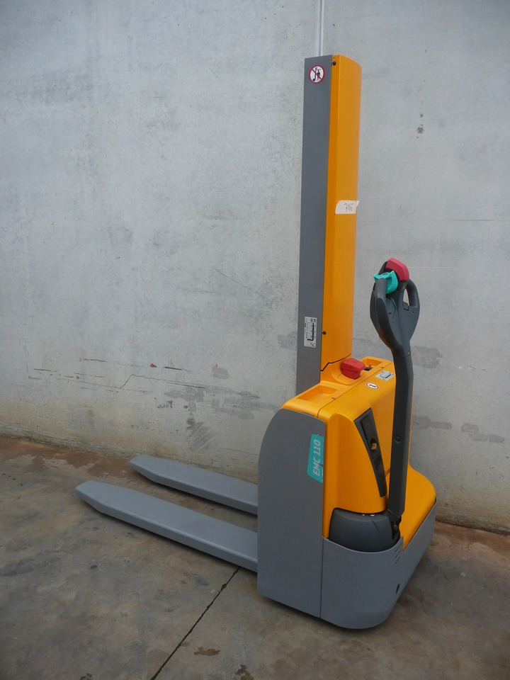 Jungheinrich EMC 110 - Stacker: picture 1 Jungheinrich EMC 110 - Stacker: picture 1