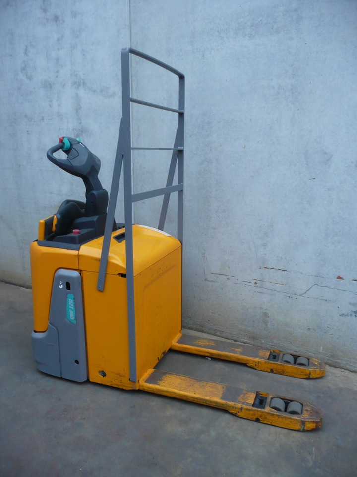 Jungheinrich ERE 120 FRUTERA - Pallet truck: picture 4 Jungheinrich ERE 120 FRUTERA - Pallet truck: picture 4