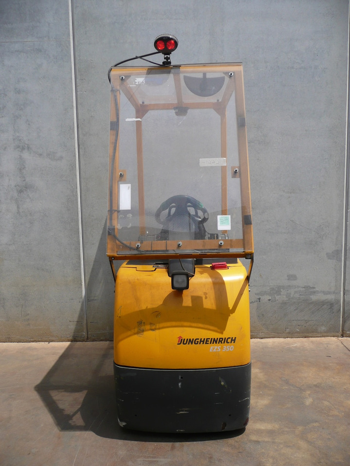 Jungheinrich EZS 350 XL - Tow tractor: picture 3 Jungheinrich EZS 350 XL - Tow tractor: picture 3