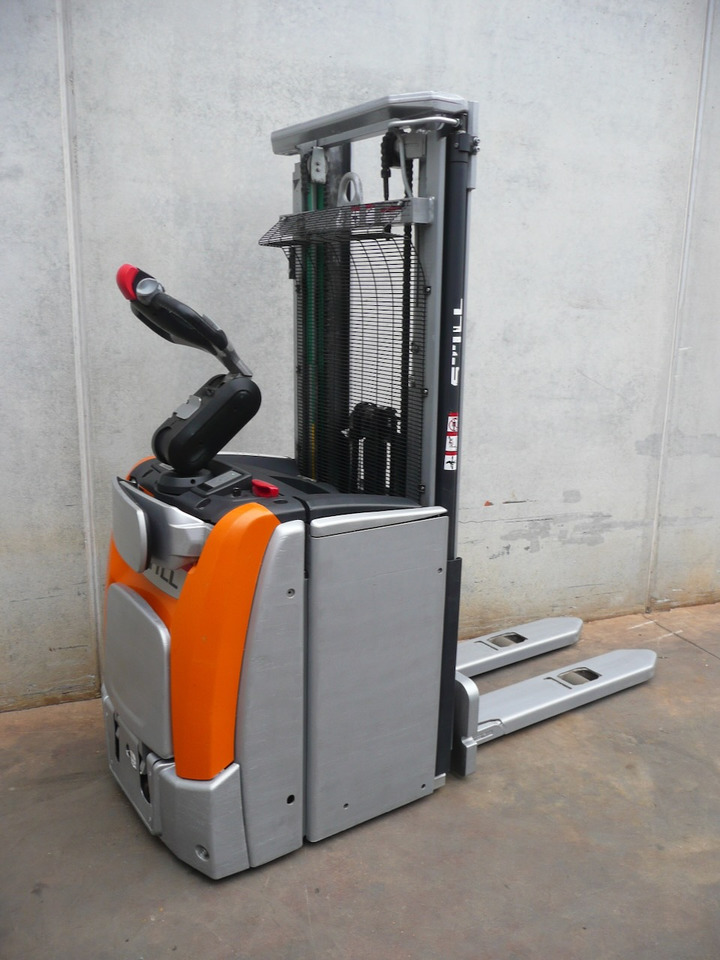 Still EXV-SF16 - Stacker: picture 3 Still EXV-SF16 - Stacker: picture 3