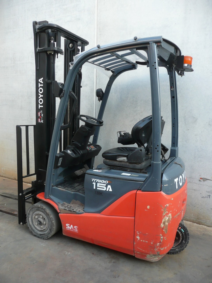 Toyota 8FBE15T - Electric forklift: picture 4 Toyota 8FBE15T - Electric forklift: picture 4