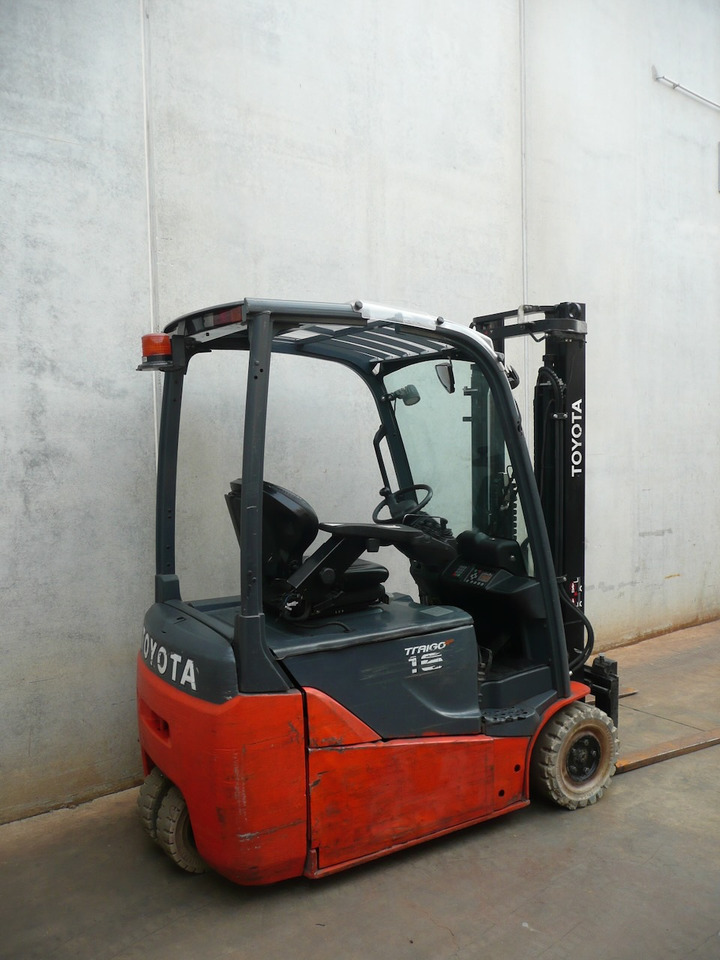 Toyota 8FBE16T - Electric forklift: picture 2 Toyota 8FBE16T - Electric forklift: picture 2