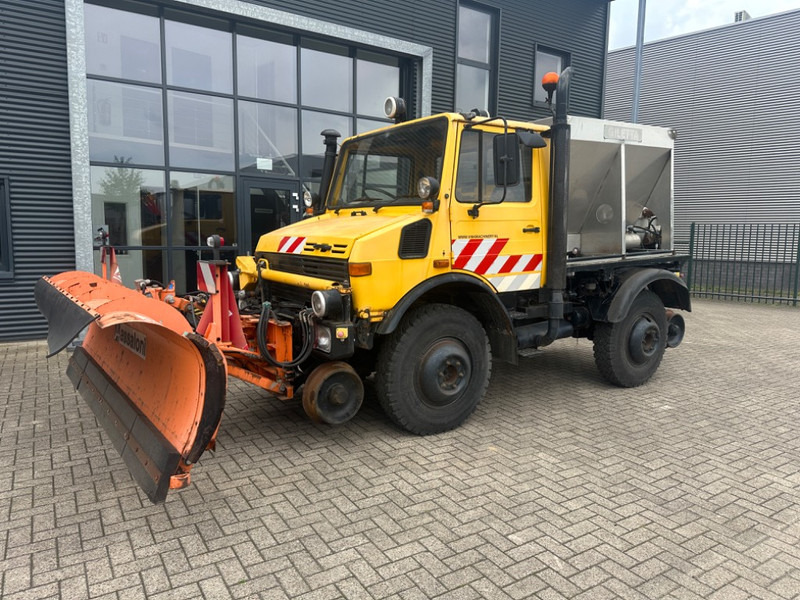 Unimog U1400 Rail - Snow removal vehicle: picture 4 Unimog U1400 Rail - Snow removal vehicle: picture 4