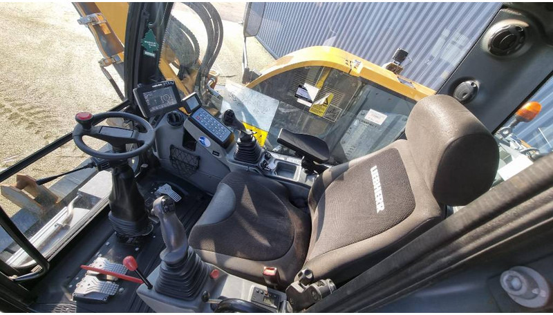 Wheel excavator Liebherr A910 Compact, Hjulgrävare: picture 6