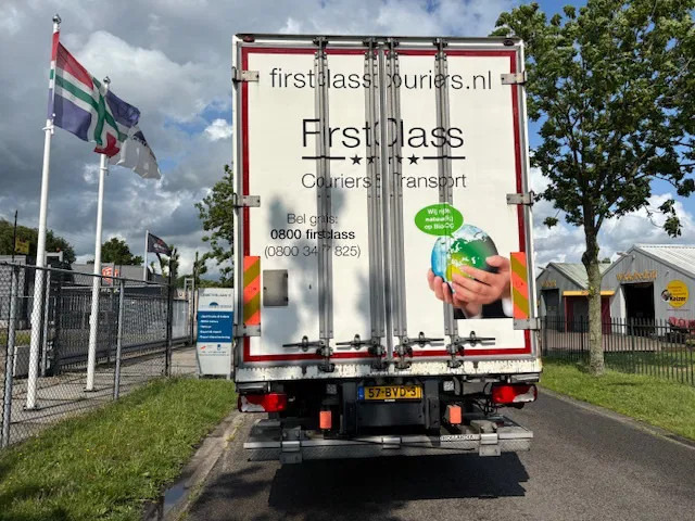 Scania P280 Closed box taillift 2000 kg Fuel CNG ADR 2 units in stock - Box truck: picture 5 Scania P280 Closed box taillift 2000 kg Fuel CNG ADR 2 units in stock - Box truck: picture 5