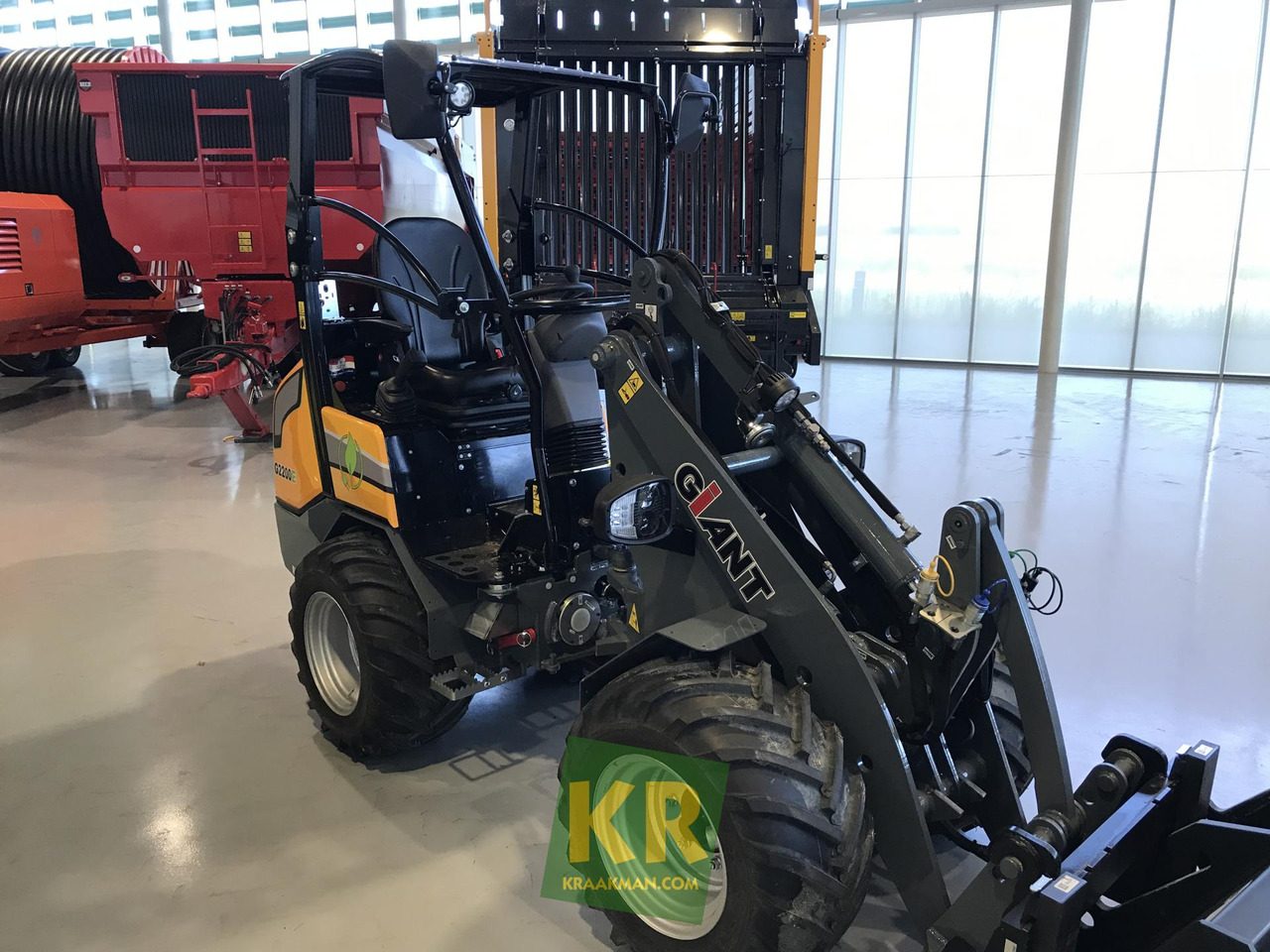 G2200E Giant - Compact loader: picture 2 G2200E Giant - Compact loader: picture 2