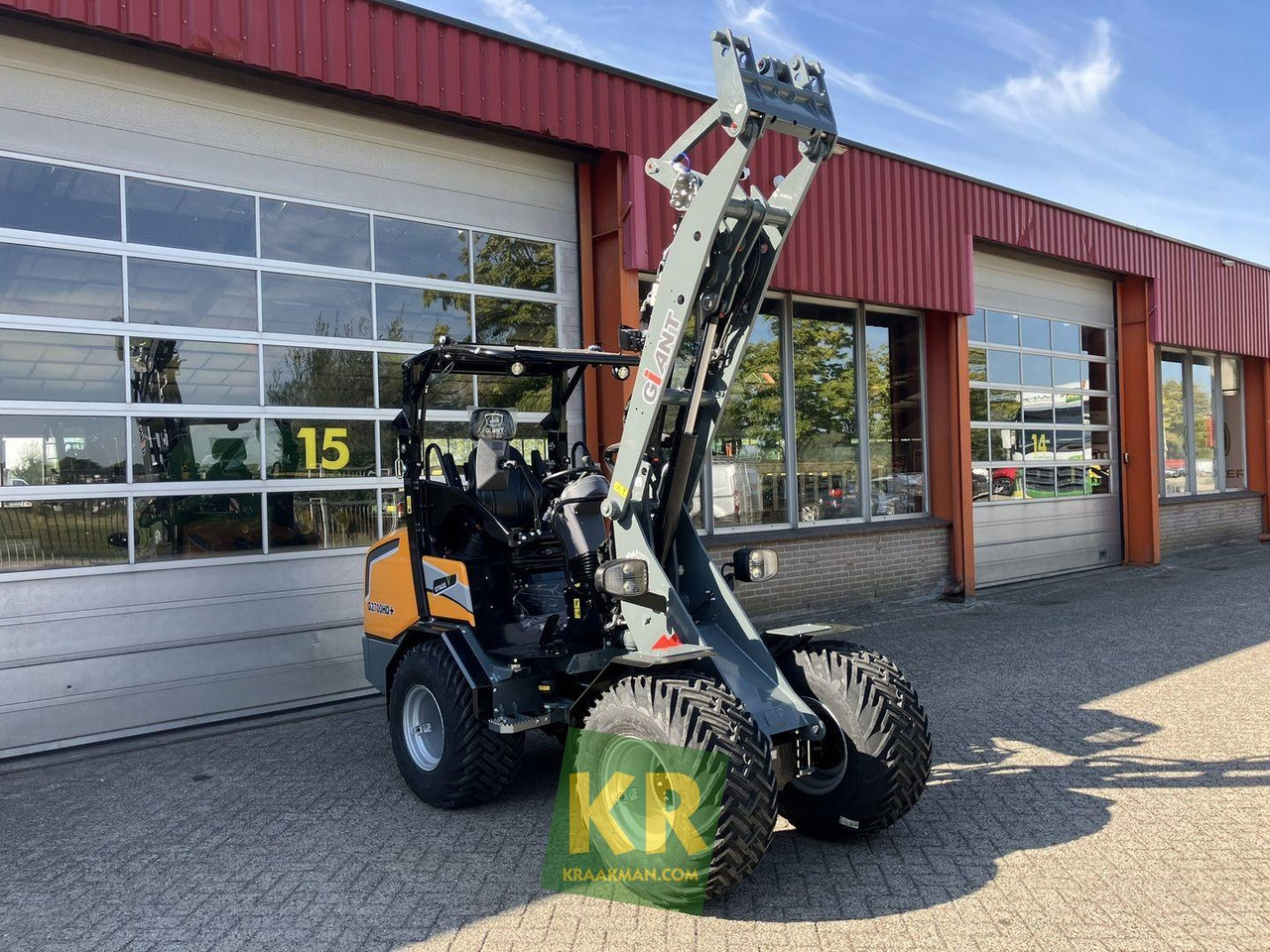 G2700 HD+ Giant  - Compact loader: picture 3 G2700 HD+ Giant  - Compact loader: picture 3