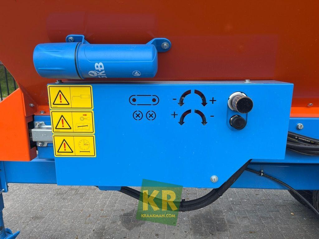 GKB Sandspreader - Sand/ Salt spreader: picture 4 GKB Sandspreader - Sand/ Salt spreader: picture 4