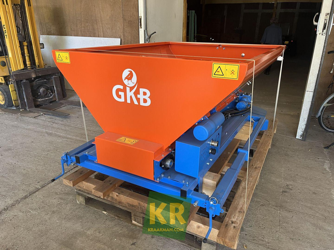 GKB Sandspreader - Sand/ Salt spreader: picture 2 GKB Sandspreader - Sand/ Salt spreader: picture 2