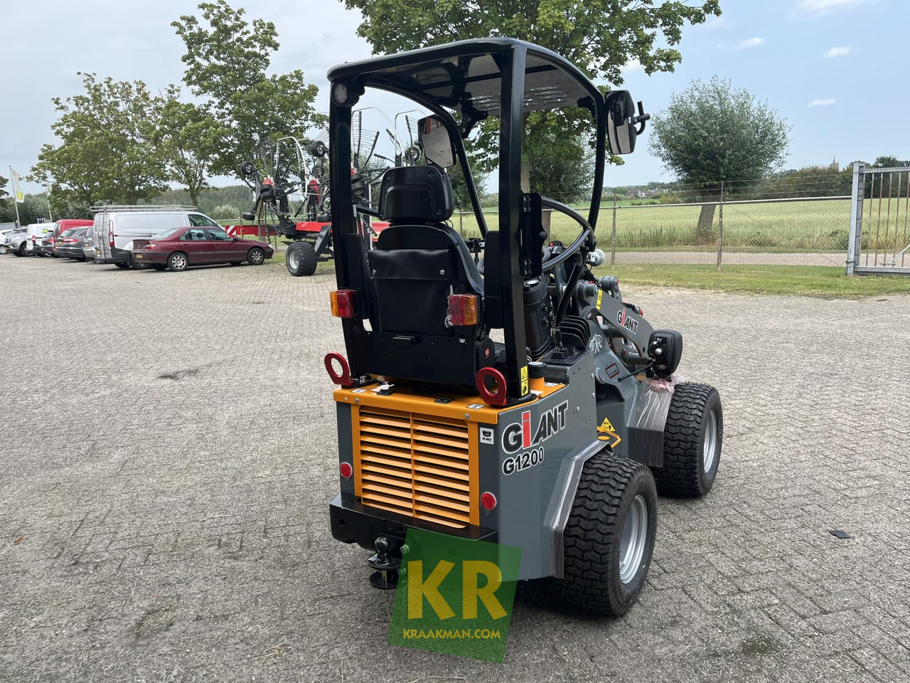 Giant G1200  - Compact loader: picture 4 Giant G1200  - Compact loader: picture 4