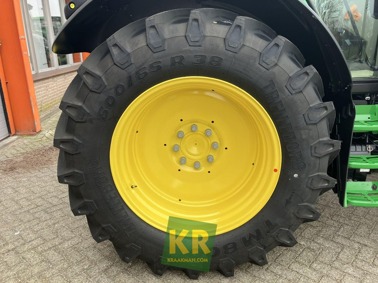 New Farm tractor John Deere 6100M: picture 9