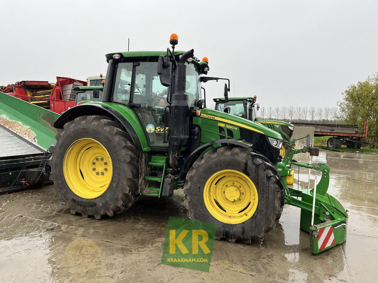 John Deere 6120M - Farm tractor: picture 2 John Deere 6120M - Farm tractor: picture 2