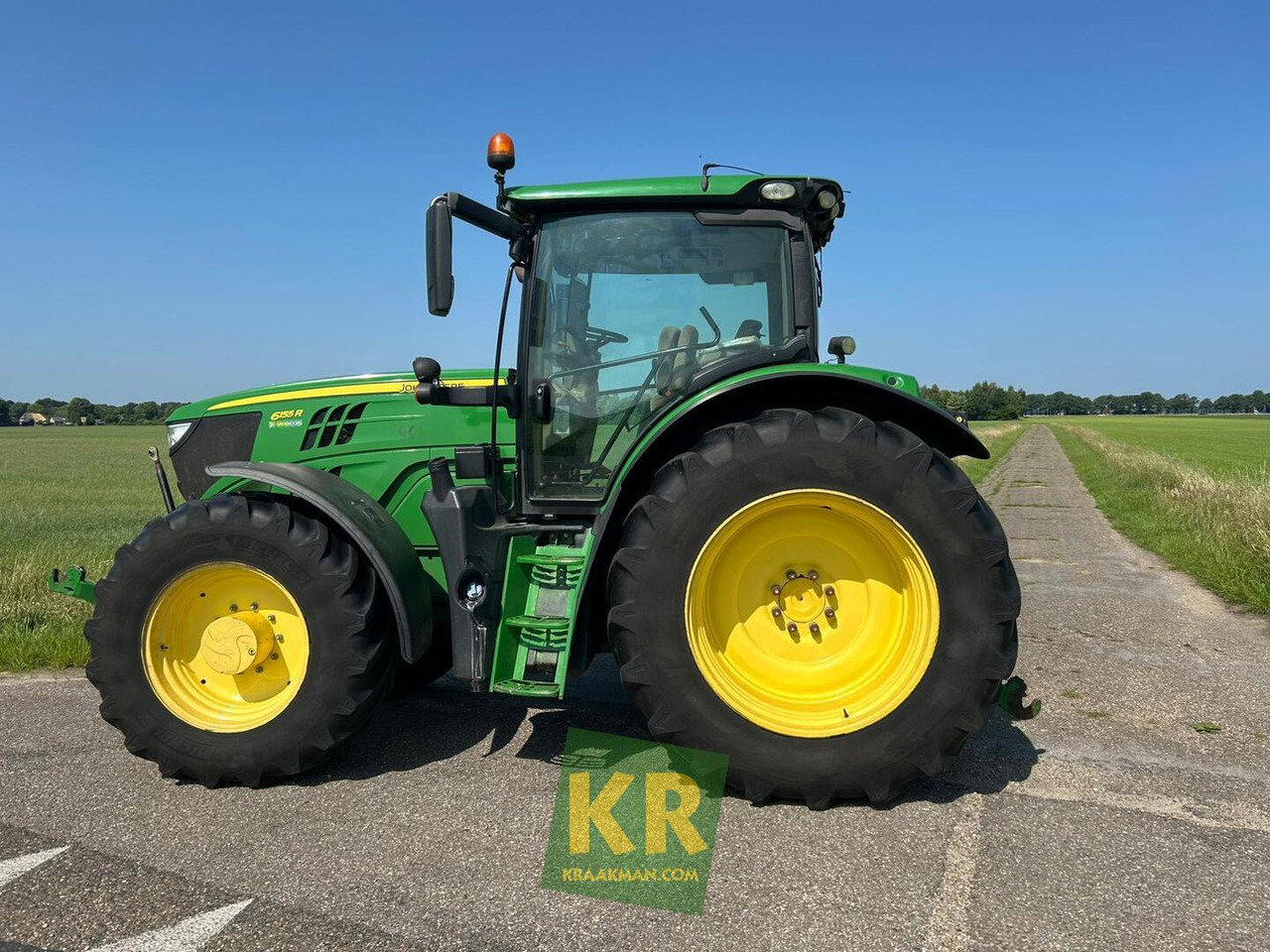 John Deere 6155R - Farm tractor: picture 2 John Deere 6155R - Farm tractor: picture 2