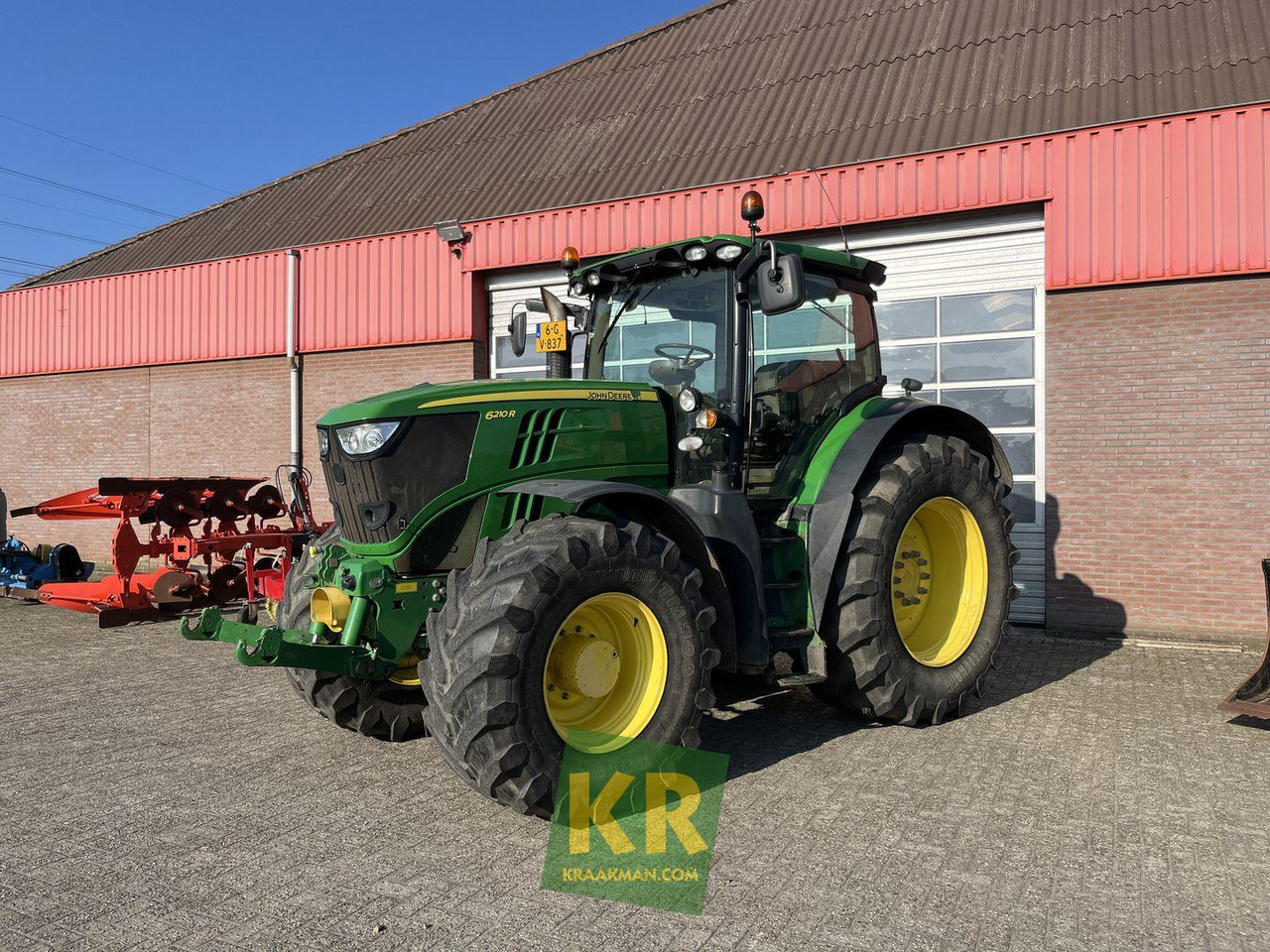 John Deere 6210R - Farm tractor: picture 1 John Deere 6210R - Farm tractor: picture 1