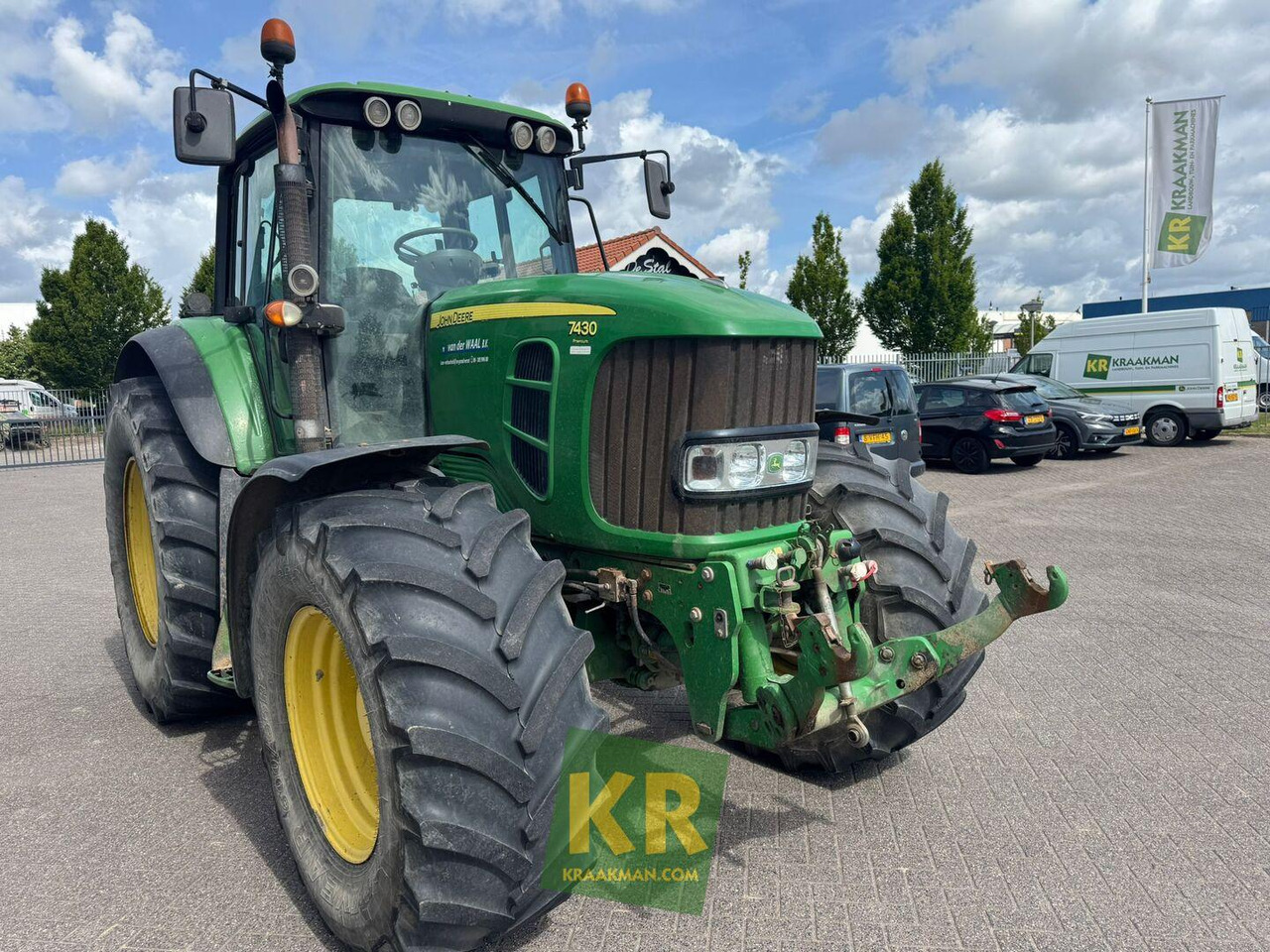 John Deere 7430 PREMIUM - Farm tractor: picture 4 John Deere 7430 PREMIUM - Farm tractor: picture 4