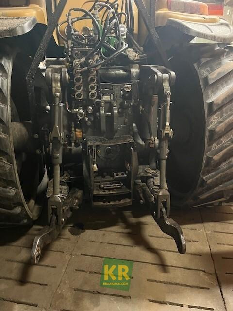 MT765 Challenger - Tracked tractor: picture 2 MT765 Challenger - Tracked tractor: picture 2