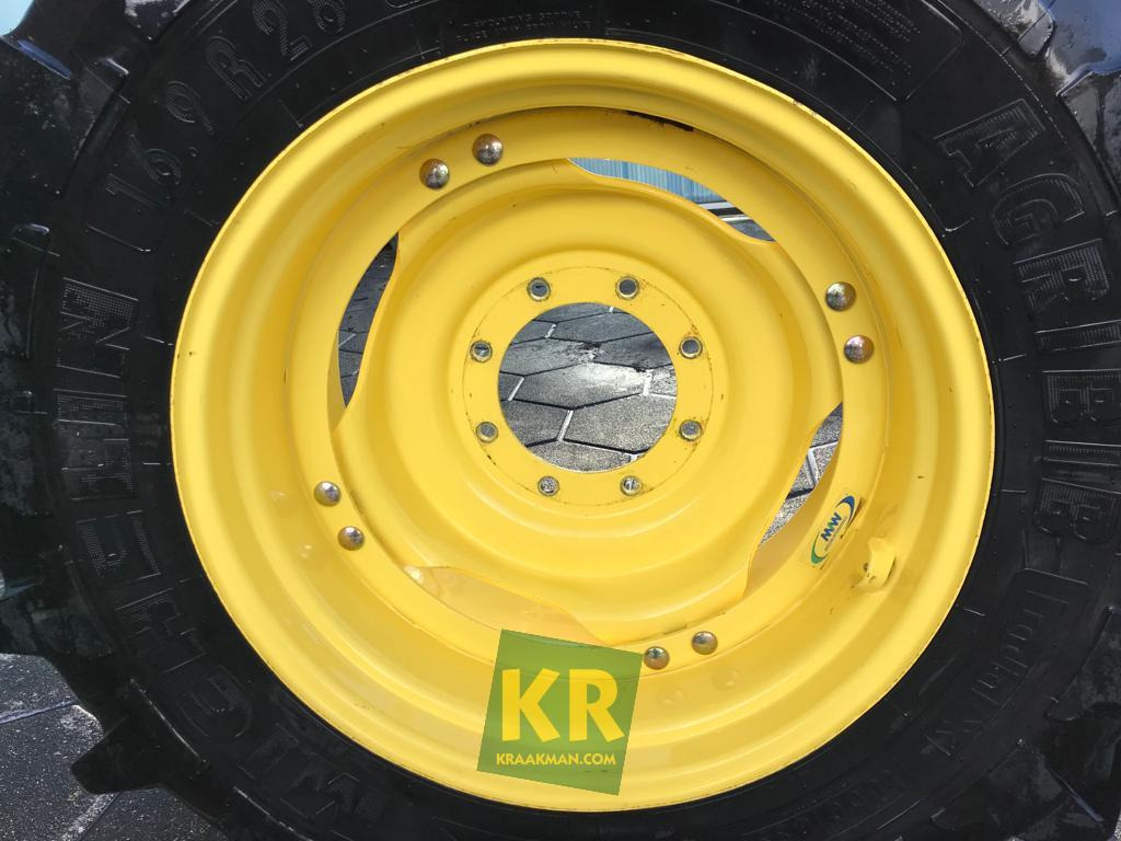 Michelin Banden Michelin - Wheel and tire package for Agricultural machinery: picture 3 Michelin Banden Michelin - Wheel and tire package for Agricultural machinery: picture 3