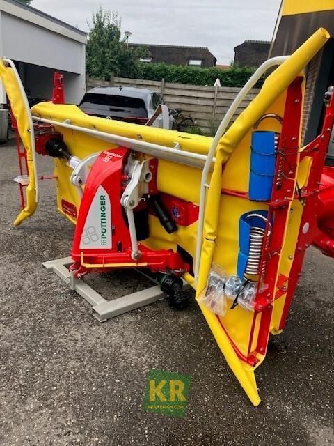 Pottinger Novacat F3100 - Garden mower: picture 1 Pottinger Novacat F3100 - Garden mower: picture 1