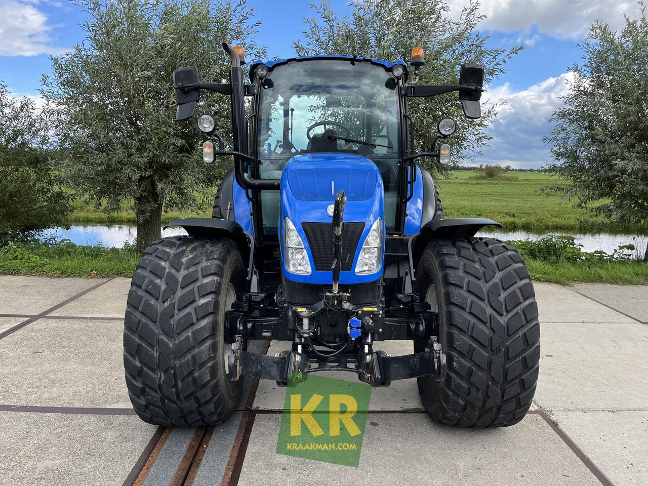 T5.95 New Holland - Farm tractor: picture 4 T5.95 New Holland - Farm tractor: picture 4