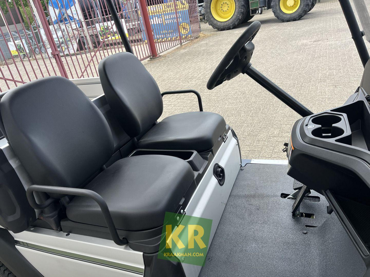 Yamaha UMX 2AC - Golf cart: picture 1 Yamaha UMX 2AC - Golf cart: picture 1