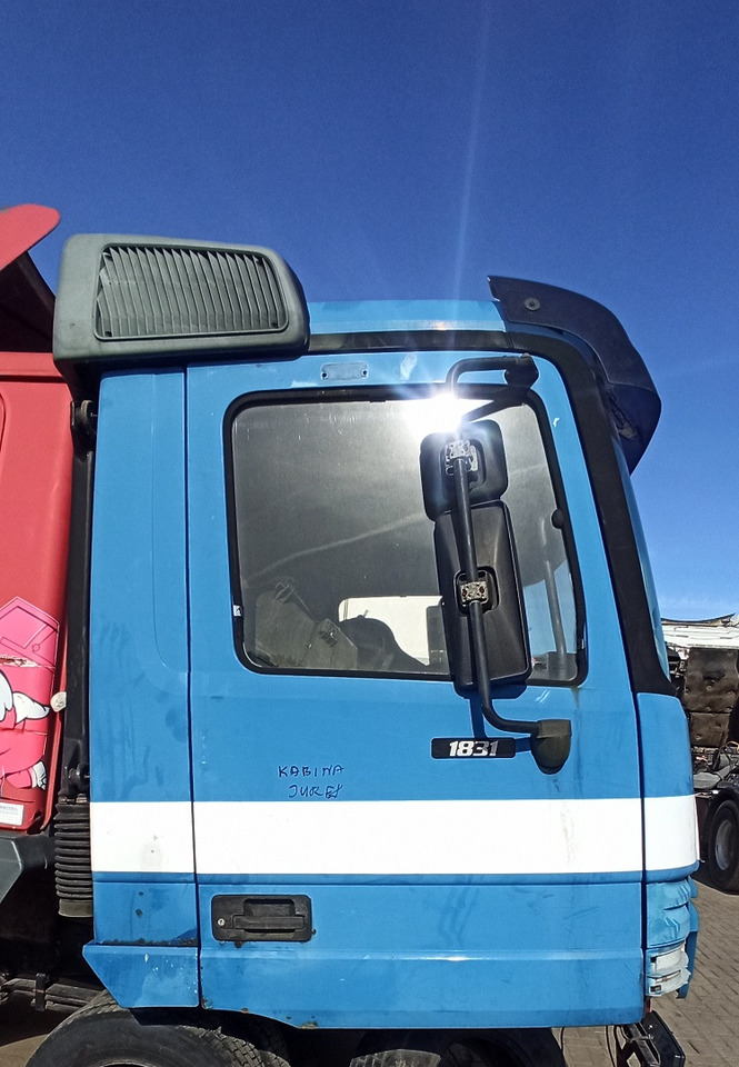 MERCEDES-BENZ Actros MP1 1831 1835 1840 1843 Low tunnel - Cab for Truck: picture 2 MERCEDES-BENZ Actros MP1 1831 1835 1840 1843 Low tunnel - Cab for Truck: picture 2