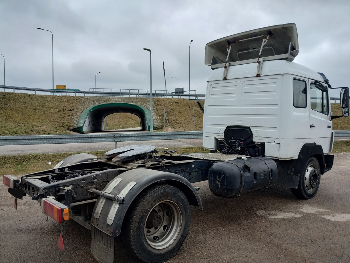 Mercedes Benz 1120 S - Tractor unit: picture 4 Mercedes Benz 1120 S - Tractor unit: picture 4