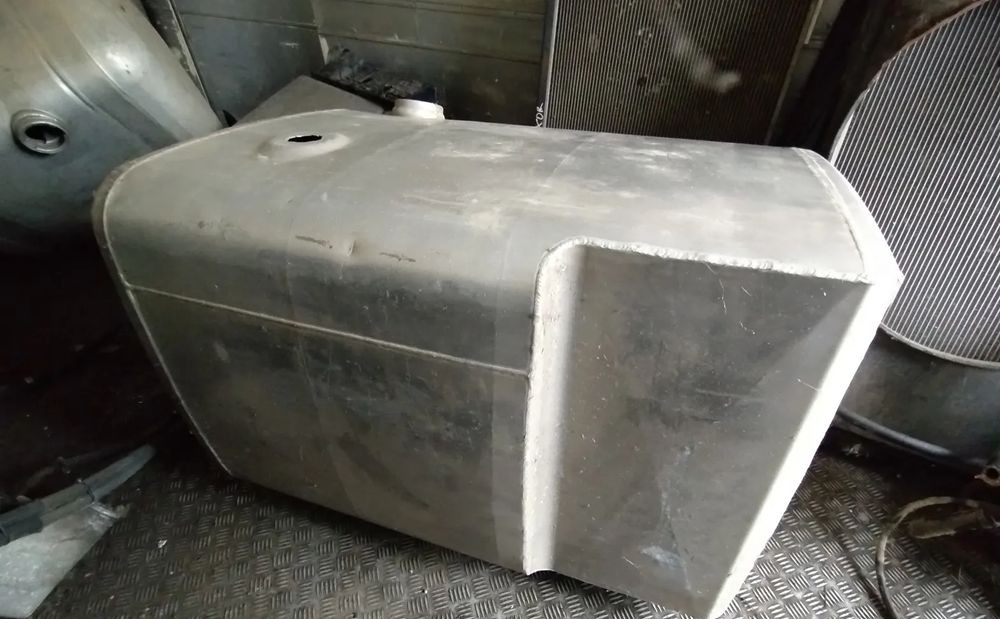 Zbiornik paliwa IVECO 100x70x70 450 LIT - Fuel tank for Truck: picture 2 Zbiornik paliwa IVECO 100x70x70 450 LIT - Fuel tank for Truck: picture 2