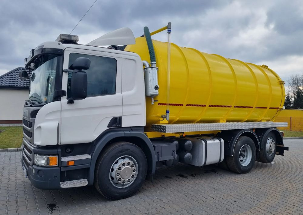 Scania P360 - Garbage truck: picture 2 Scania P360 - Garbage truck: picture 2