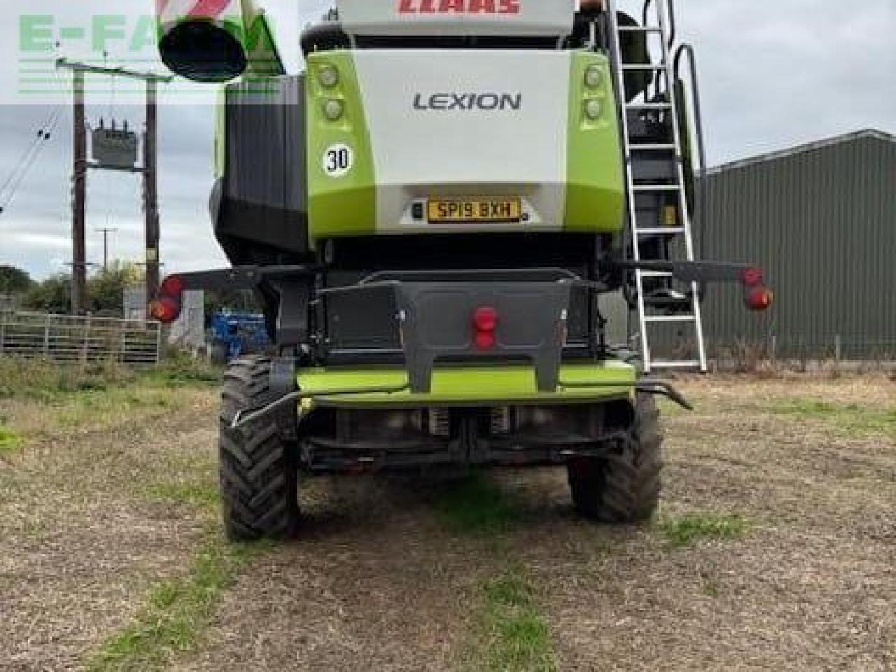 CLAAS LEXION 770 TT - Combine harvester: picture 4 CLAAS LEXION 770 TT - Combine harvester: picture 4