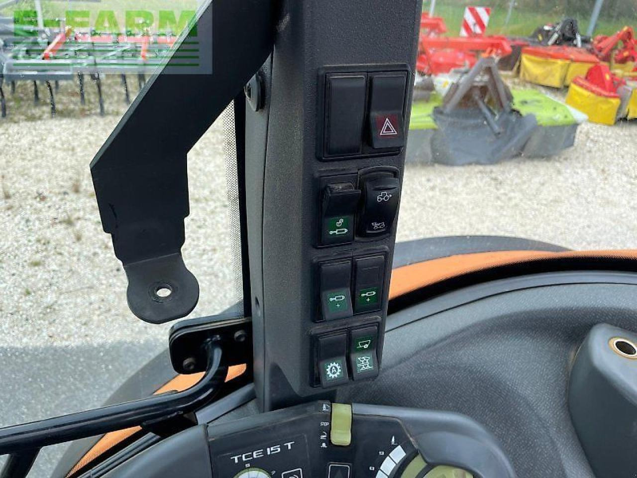 Farm tractor CLAAS arion 410 cis: picture 24