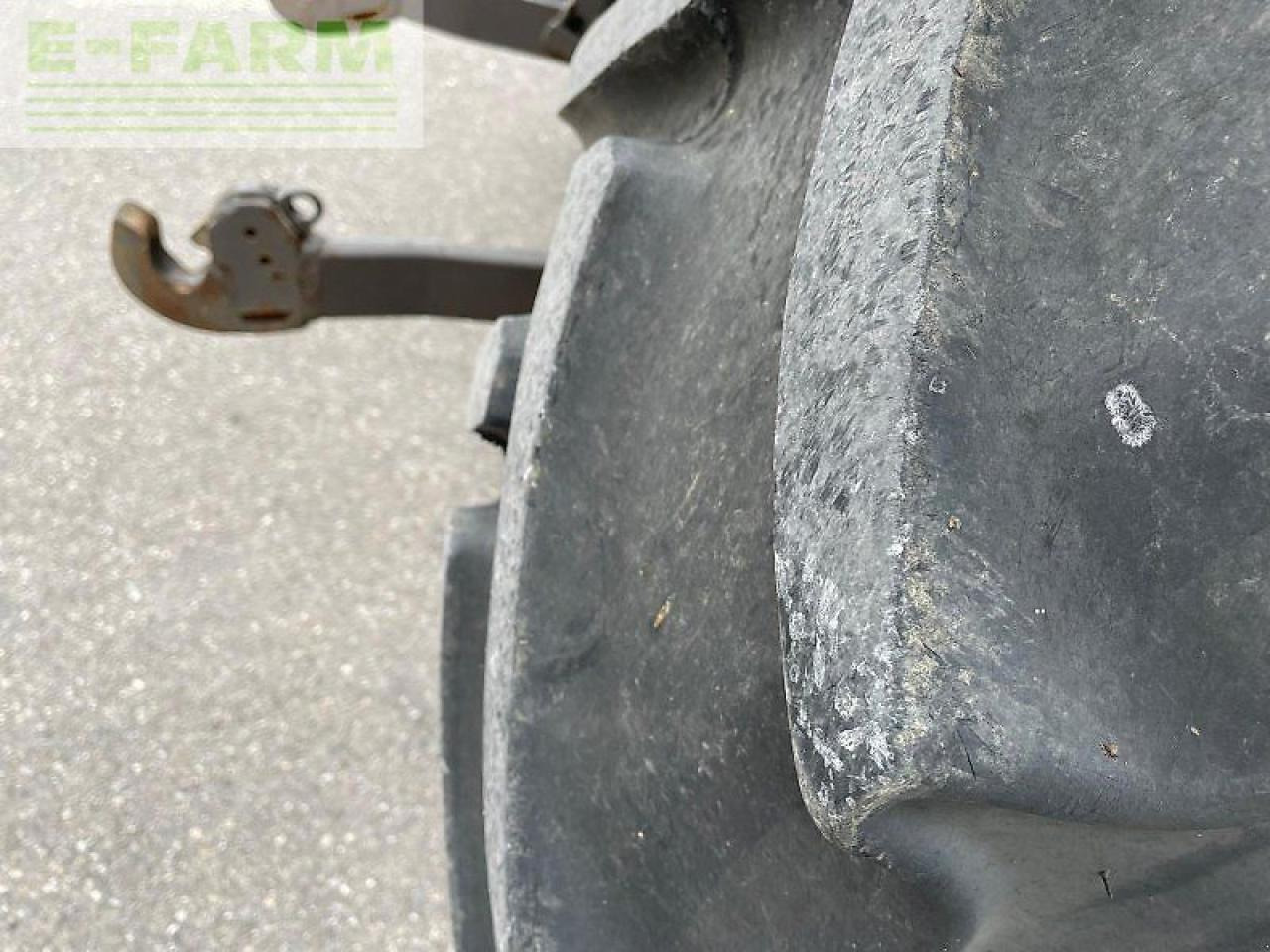 Farm tractor CLAAS arion 410 cis: picture 22