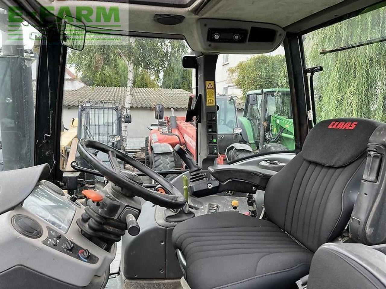 Farm tractor CLAAS arion 420 cis + claas fl100: picture 10