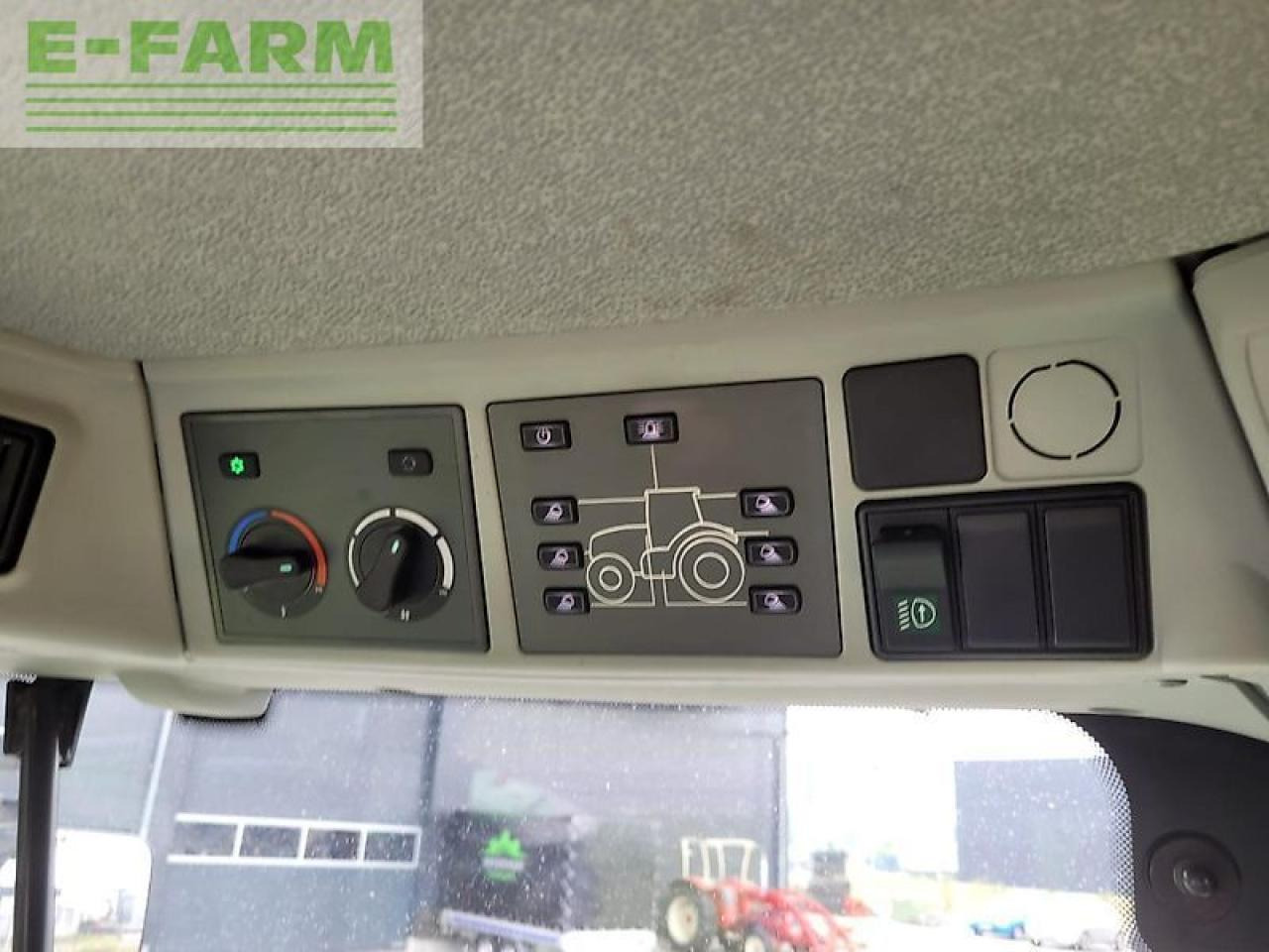 Farm tractor CLAAS arion 620 mit dücker dua 800 ausleger und 2 werkzeugen: picture 32