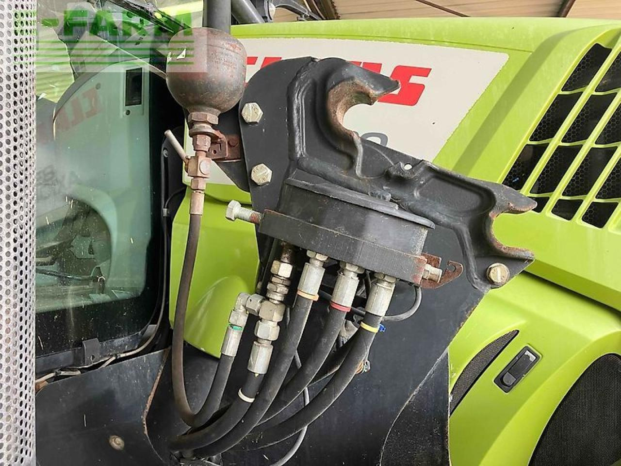 Farm tractor CLAAS axion 830 cmatic CMATIC: picture 6