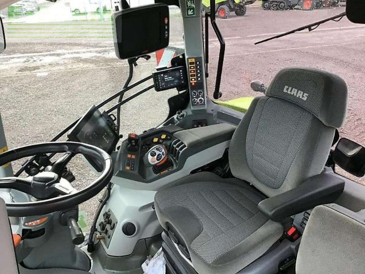 Farm tractor CLAAS axion 960 terratrac: picture 7