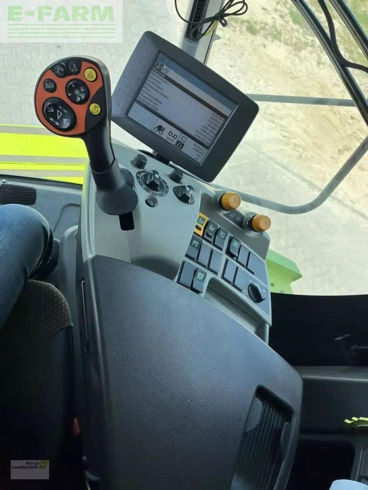 Combine harvester CLAAS lexion 760 terra trac: picture 16