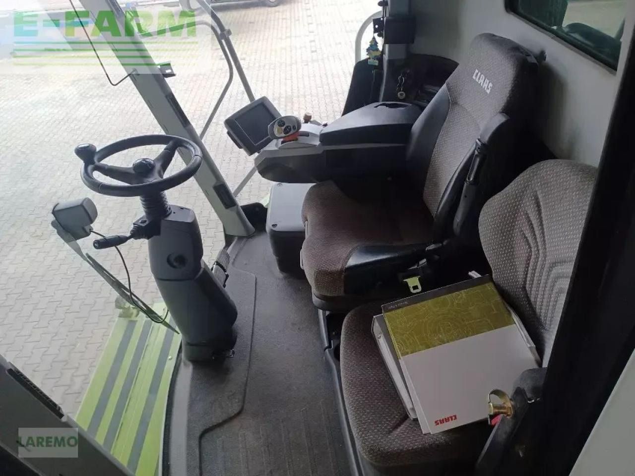 Combine harvester CLAAS lexion 770 terratrac v 930: picture 14