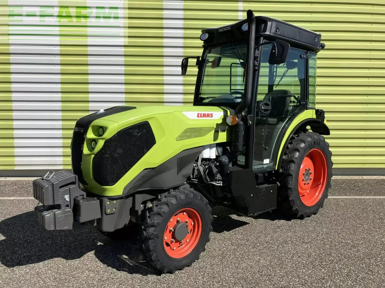 CLAAS nexos 220 s - Farm tractor: picture 1 CLAAS nexos 220 s - Farm tractor: picture 1