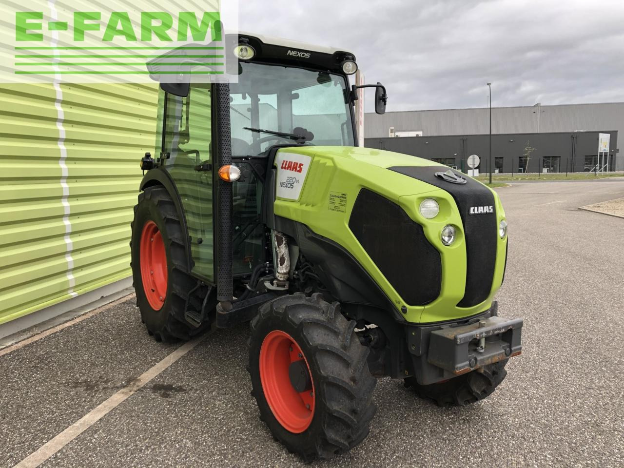 CLAAS nexos 220 vl - Farm tractor: picture 5 CLAAS nexos 220 vl - Farm tractor: picture 5