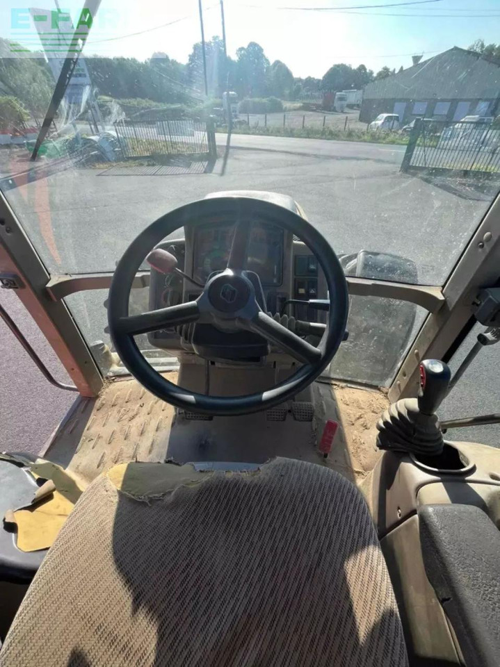 CLAAS tracteur agricole ares 656 rz claas RZ - Farm tractor: picture 2 CLAAS tracteur agricole ares 656 rz claas RZ - Farm tractor: picture 2