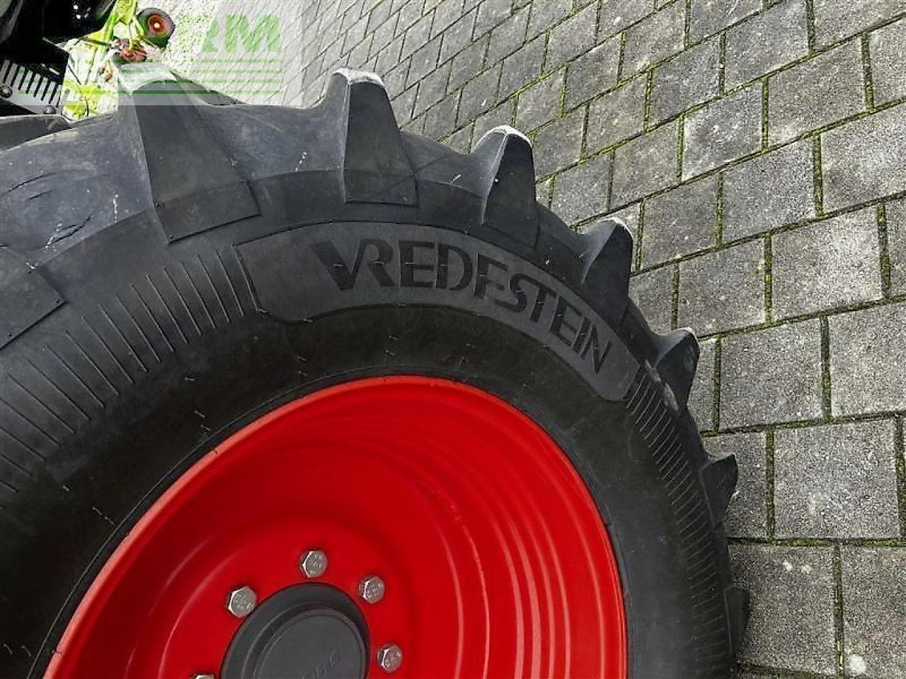 Combine harvester CLAAS trion 750 terra trac tt: picture 15