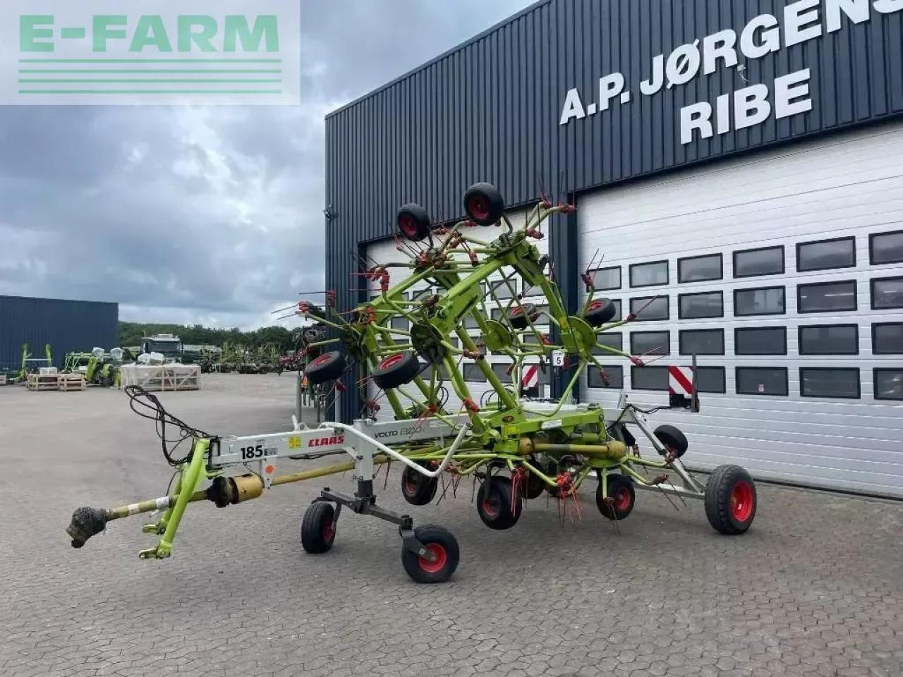 Tedder/ Rake CLAAS volto 1300: picture 15