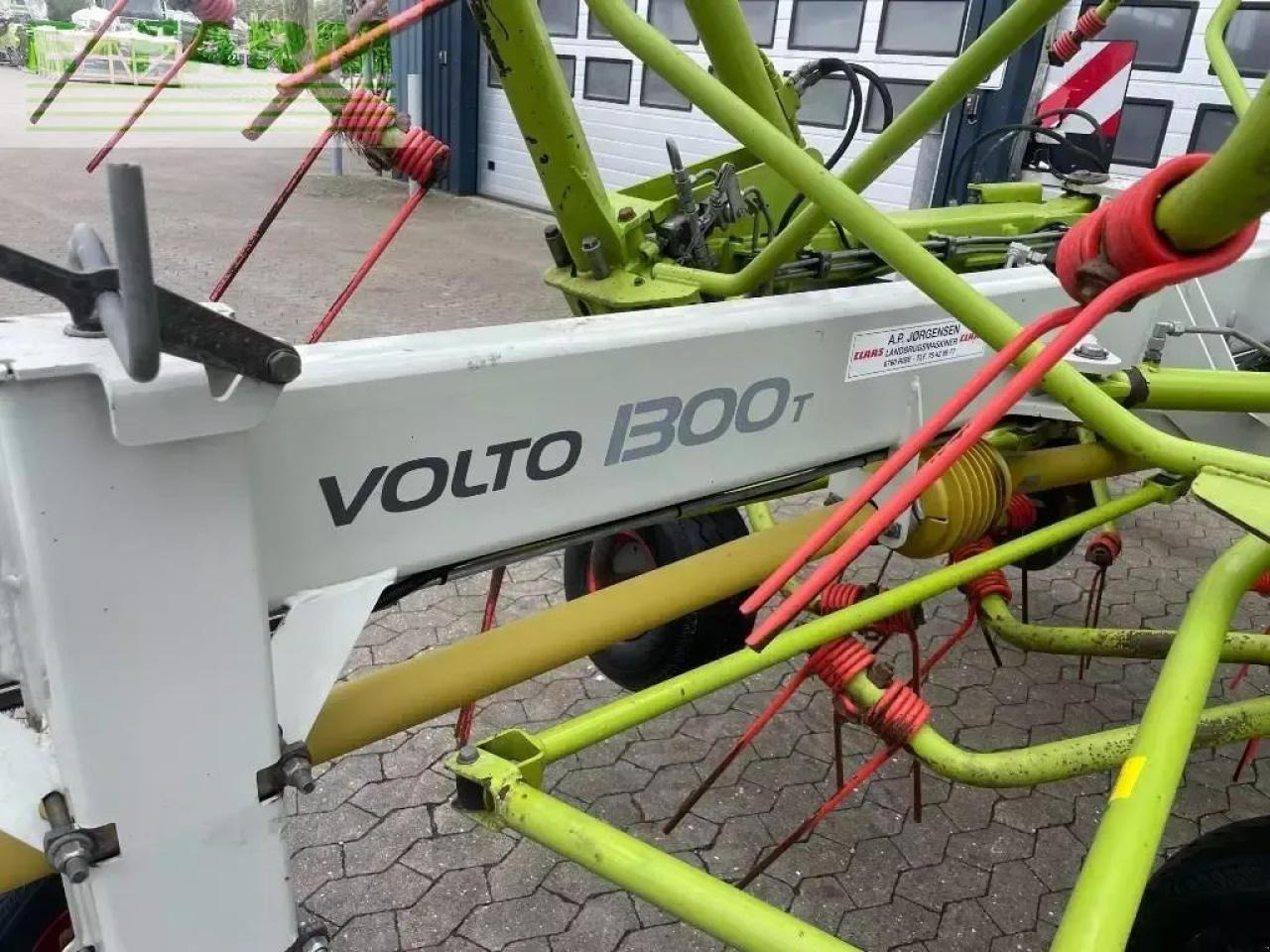 Tedder/ Rake CLAAS volto 1300: picture 6
