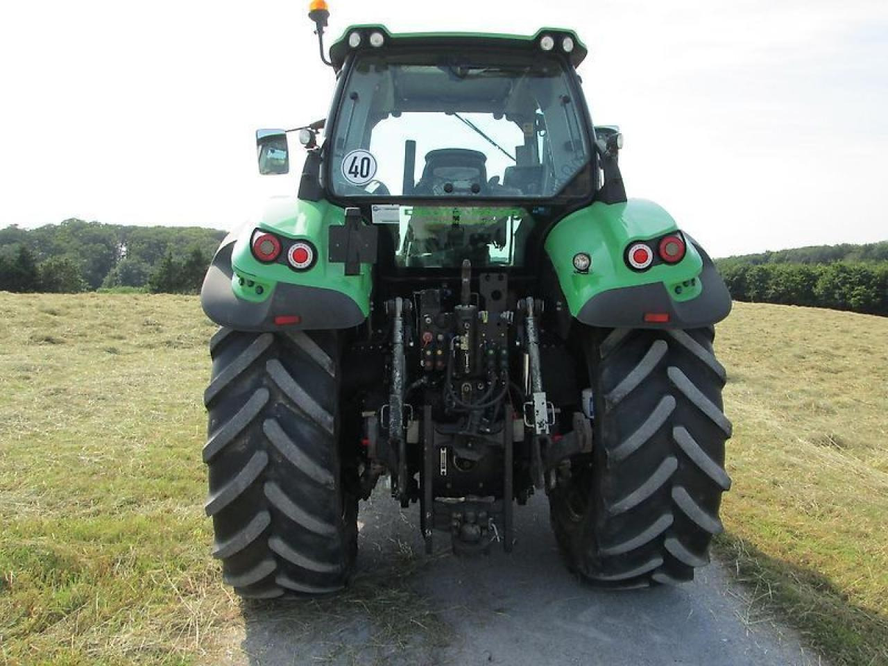 Farm tractor Deutz-Fahr 7250 ttv: picture 9