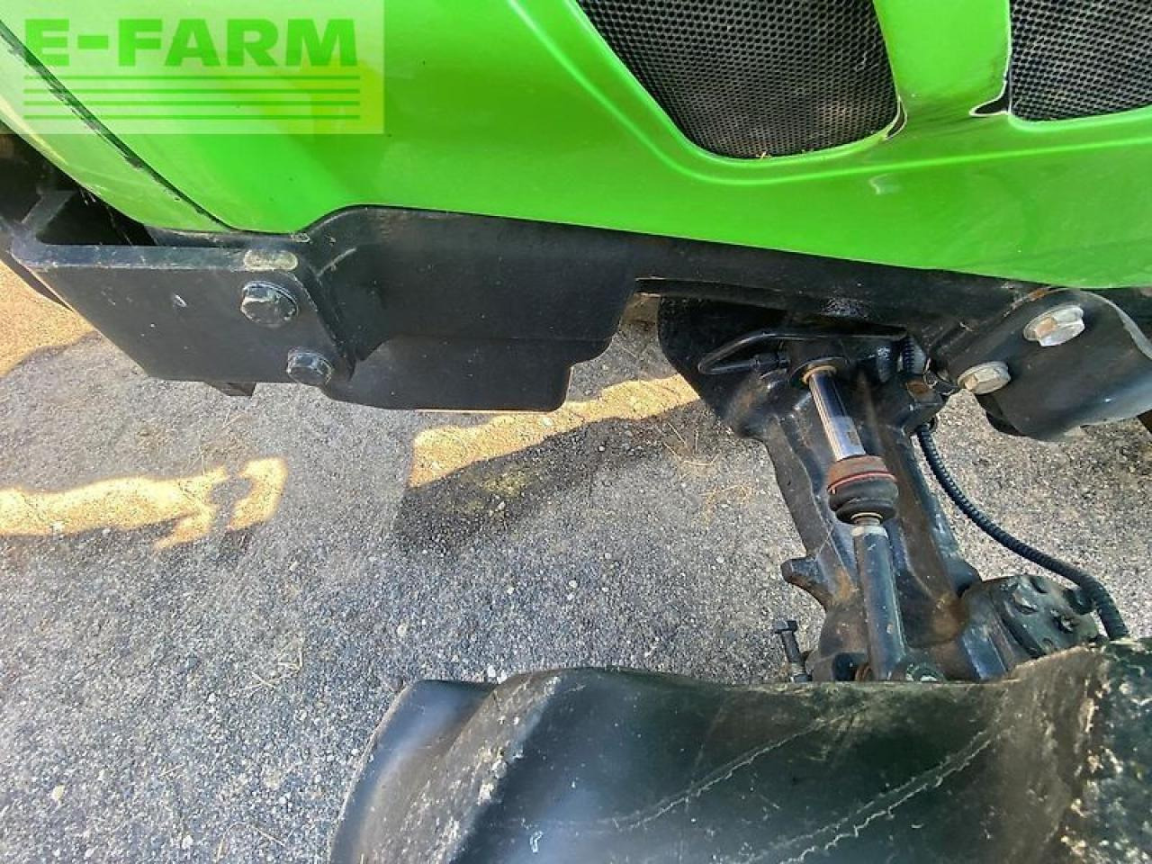Farm tractor Deutz-Fahr agrocompact f90: picture 32