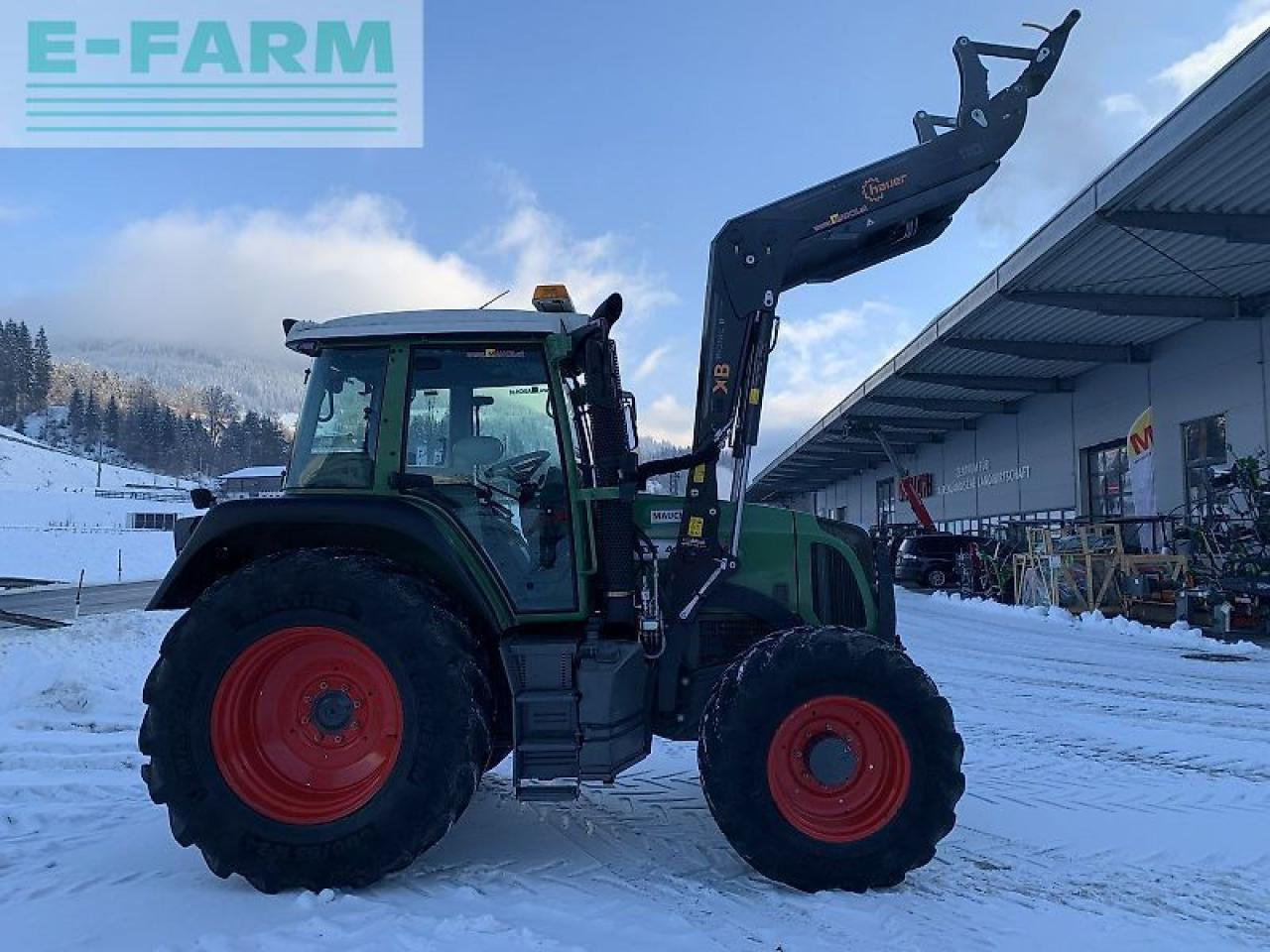 Farm tractor Fendt 412 vario: picture 6