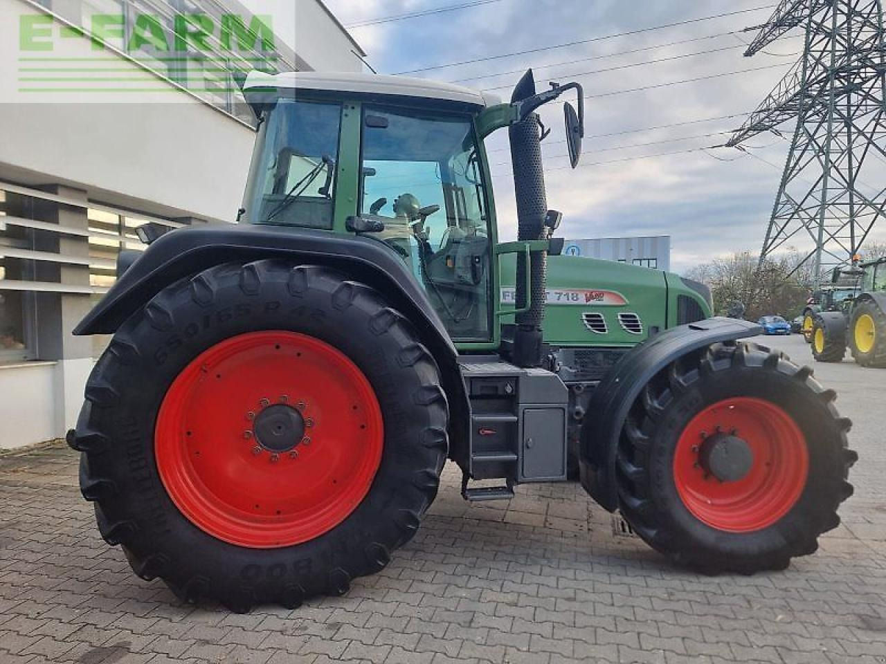 Fendt 718 vario comiii - Farm tractor: picture 5 Fendt 718 vario comiii - Farm tractor: picture 5