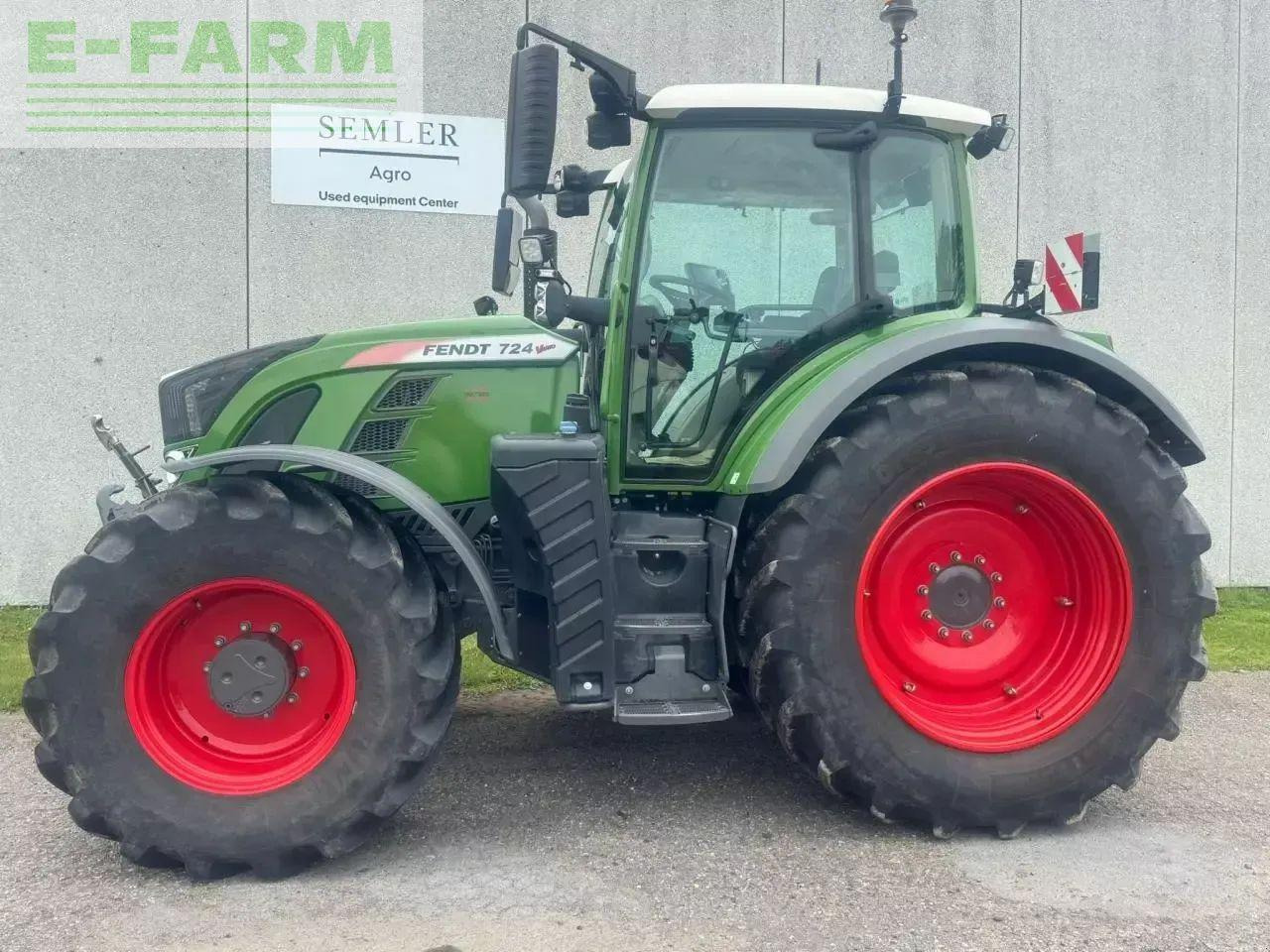 Fendt 724 - Farm tractor: picture 4 Fendt 724 - Farm tractor: picture 4