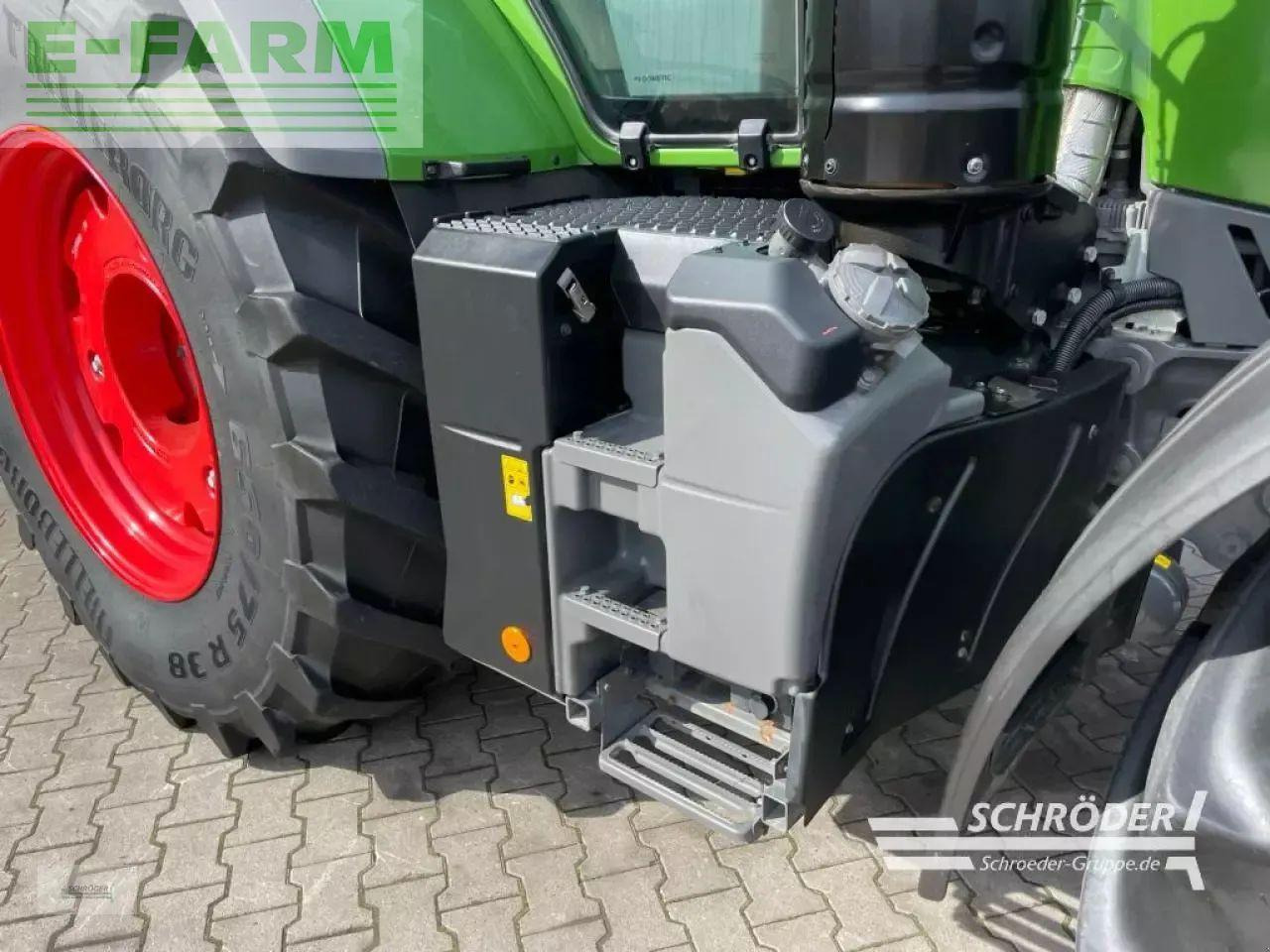 Farm tractor Fendt 724 gen6 profi plus: picture 21