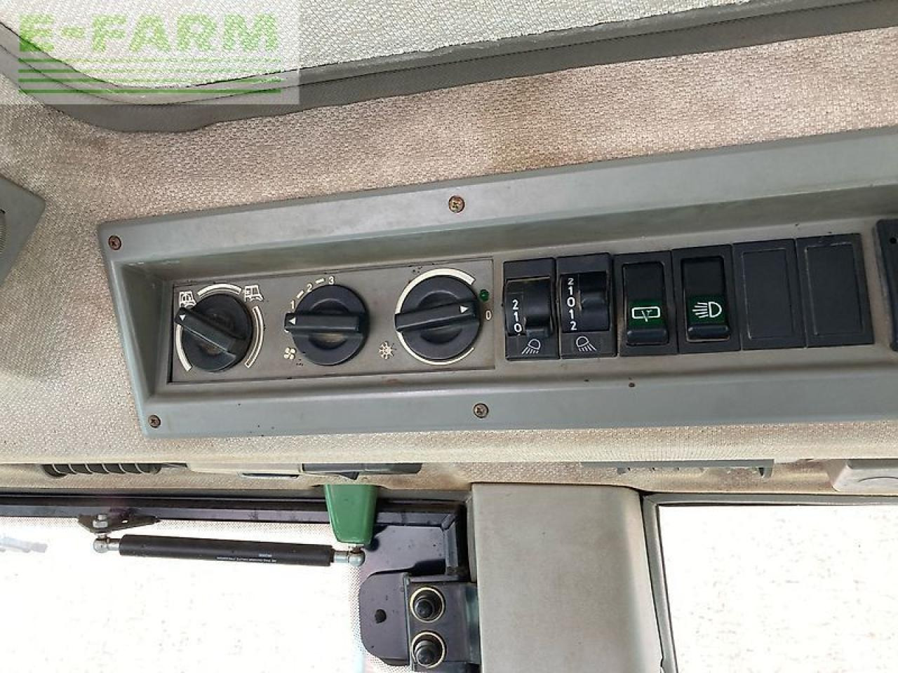 Farm tractor Fendt 816/2 favorit: picture 35